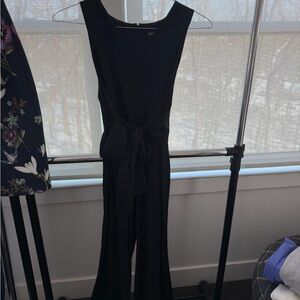 Chic Black Sleeveless Jumpsuit